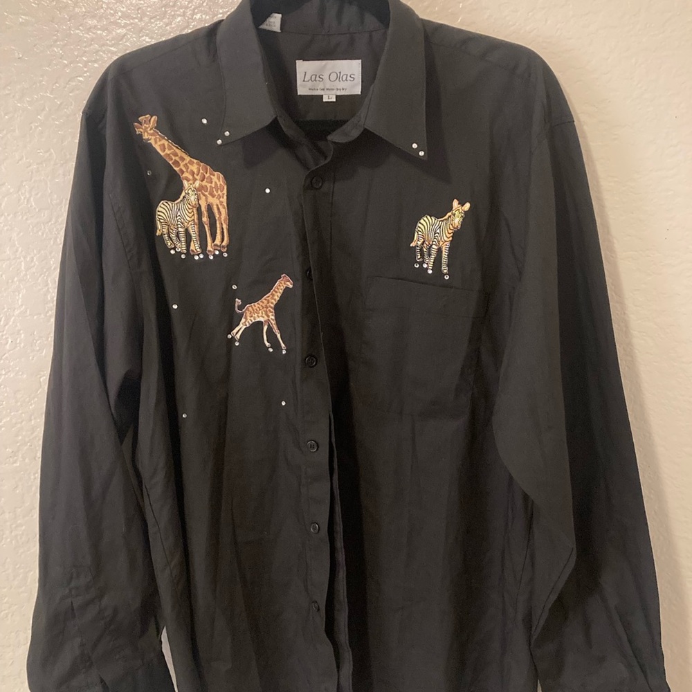 Las Olas Black Animal Embroidered Women's Button Down Shirt
